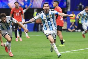FIFA World Cup Hits Peak As Argentina Edges Out Rivals